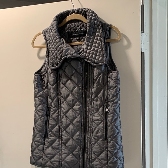Jackets & Blazers - Andrew Marc Gray Vest S